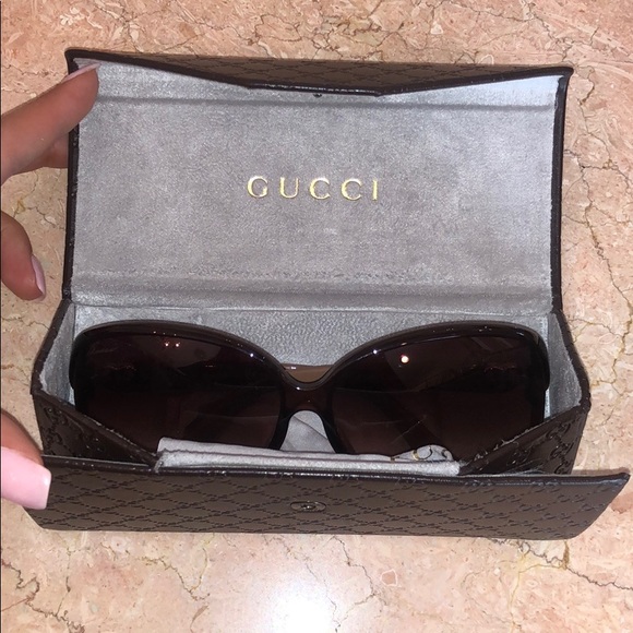 Gucci Sunglasses - Picture 6 of 8